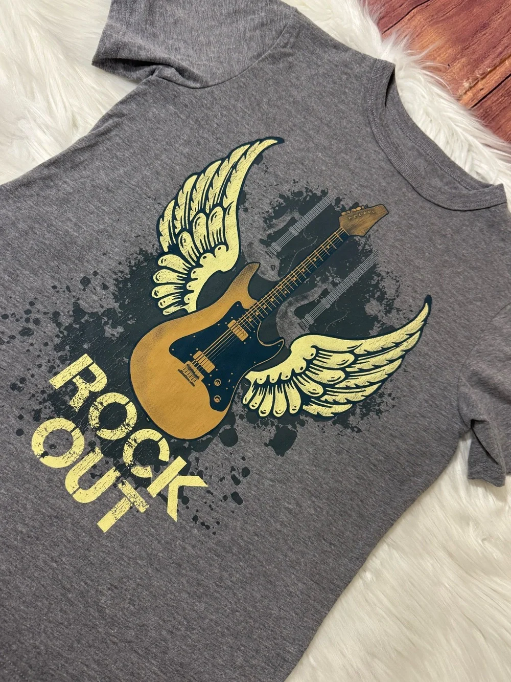 The Children’s Place Gray Graphic T-Shirt - Boys Size M (7/8)